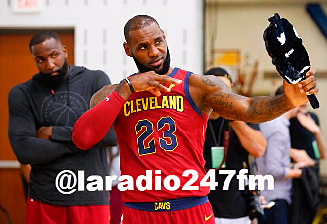 LeBron estaba dispuesto a ceder riendas a Irving