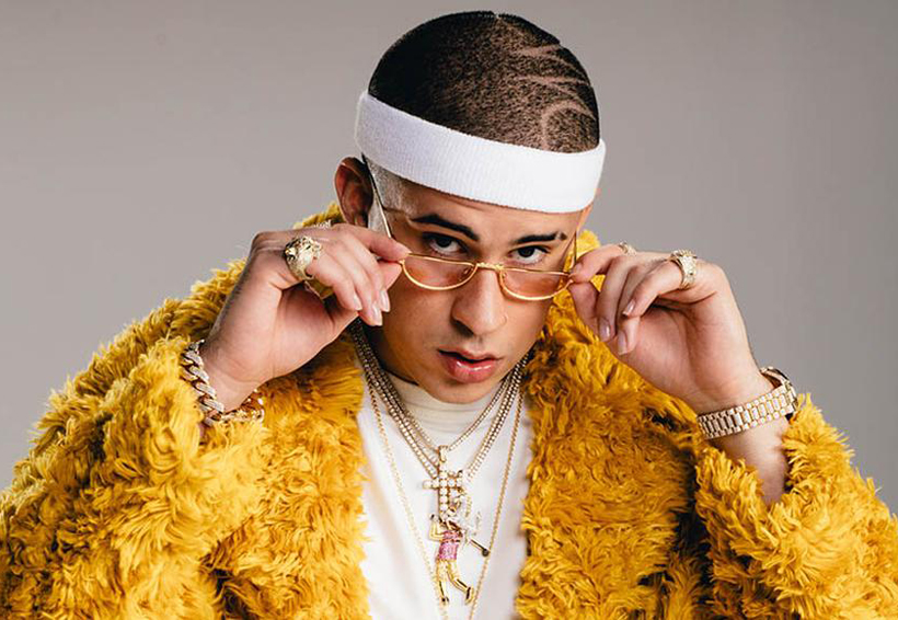 BAD BUNNY DONA 100 MIL DOLARES LATIN NEWS LATIN MUSIC TV