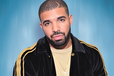 Drake rompe el récord de The Beatles con siete temas en el ‘Top 10’ de ‘Billboard’