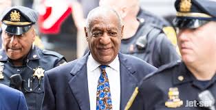 Cosby llega a la corte para conocer su sentencia