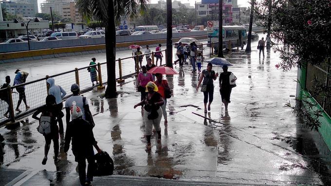 Onda tropical provocará aguaceros; continuarán altas temperaturas