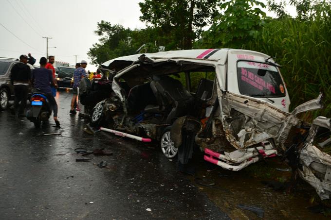 Siete muertos y 17 heridos en accidentes Maimón y Santiago