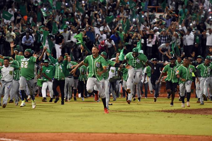 ¡Llegó la pasión de los dominicanos! Hoy se inicia el béisbol