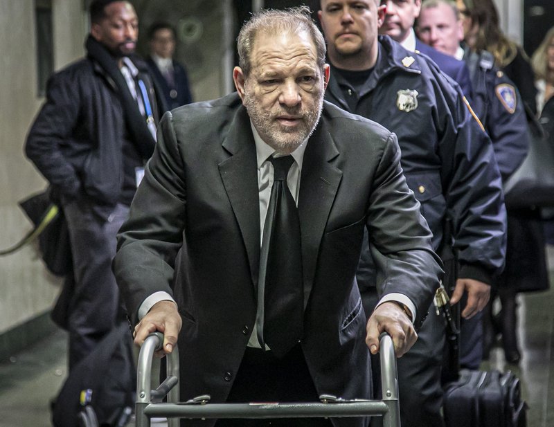 Harvey Weinstein es declarado culpable de acto sexual criminal y violación en tercer grado